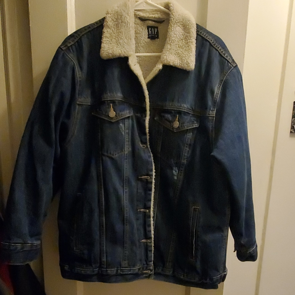 Gap sherpa lined denim jacket